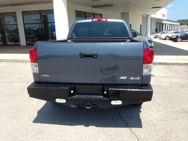 Toyota Tundra 2010 photo 2