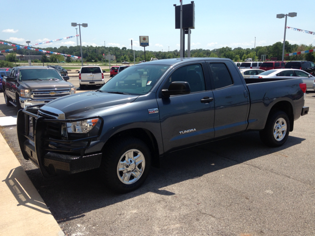 Toyota Tundra 2010 photo 3