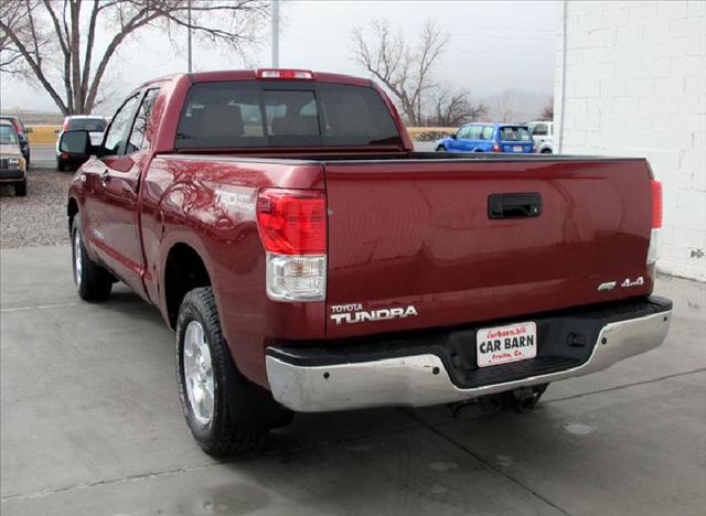 Toyota Tundra 2010 photo 2