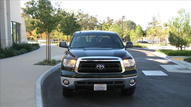 Toyota Tundra SLT QUAD CAB 4 X Pickup