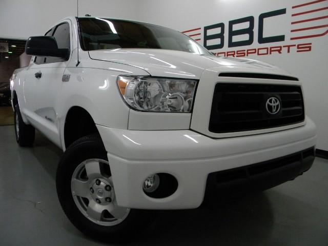 Toyota Tundra 4x4 Crew Cab Lariat Pickup