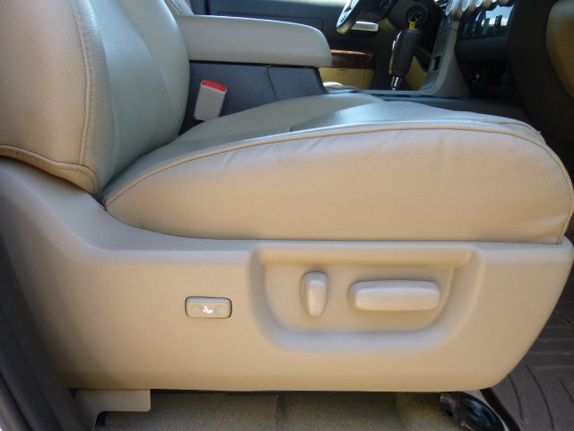 Toyota Tundra 2010 photo 39