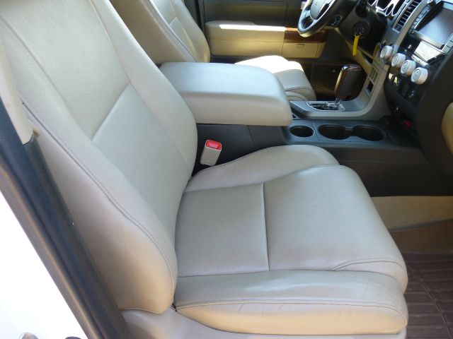 Toyota Tundra 2010 photo 47