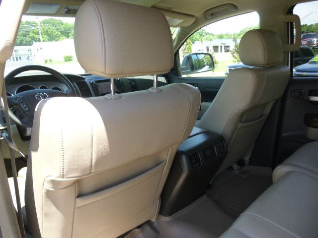 Toyota Tundra 2010 photo 51