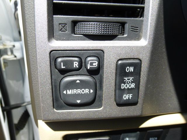 Toyota Tundra 2010 photo 65