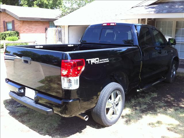 Toyota Tundra 2010 photo 4