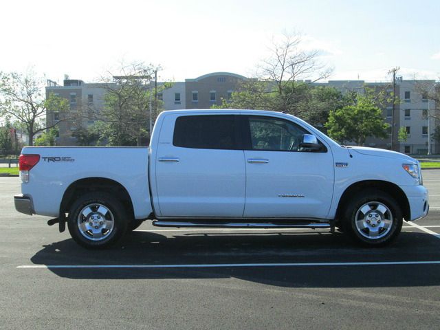 Toyota Tundra 2010 photo 4
