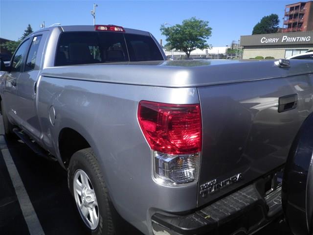Toyota Tundra 760li Pickup Truck