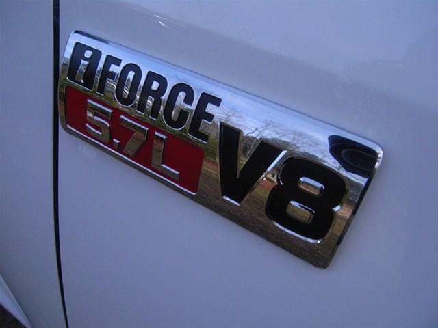 Toyota Tundra 2010 photo 1