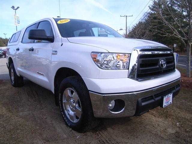 Toyota Tundra 2010 photo 2