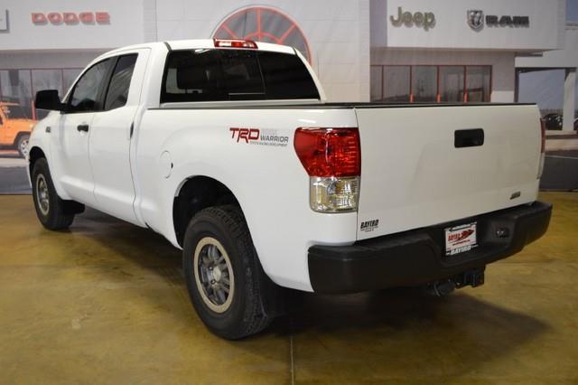 Toyota Tundra 2010 photo 1