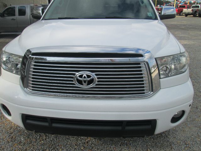 Toyota Tundra 2010 photo 4