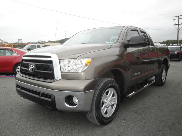 Toyota Tundra 2010 photo 1