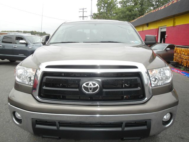 Toyota Tundra 2010 photo 3