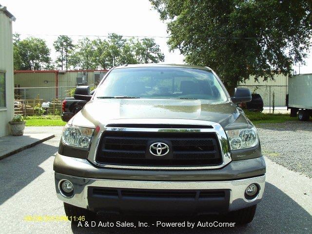 Toyota Tundra 2010 photo 2