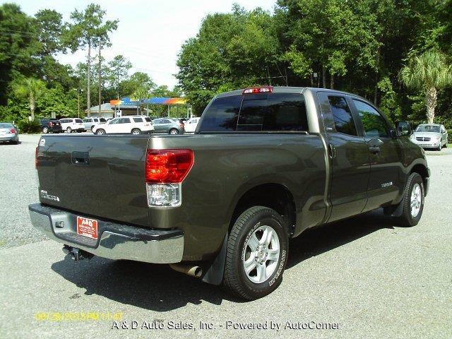 Toyota Tundra 2010 photo 3