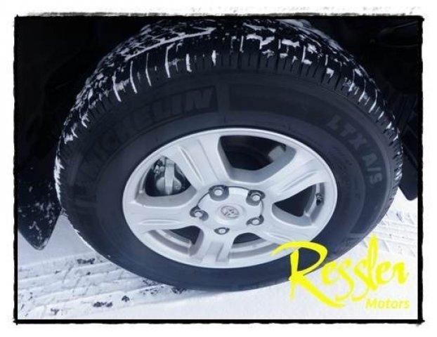 Toyota Tundra 2010 photo 3