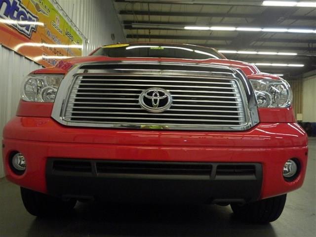 Toyota Tundra 2010 photo 4