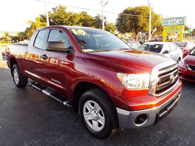 Toyota Tundra 2010 photo 2