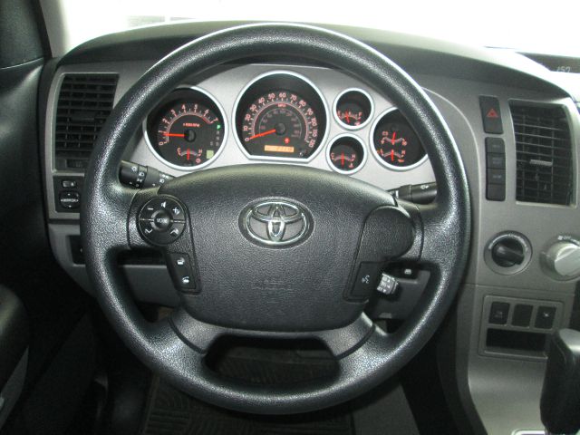 Toyota Tundra 1999 SUV Luxury Pickup Truck