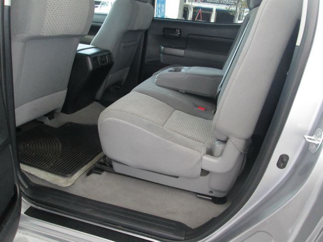 Toyota Tundra 2010 photo 10