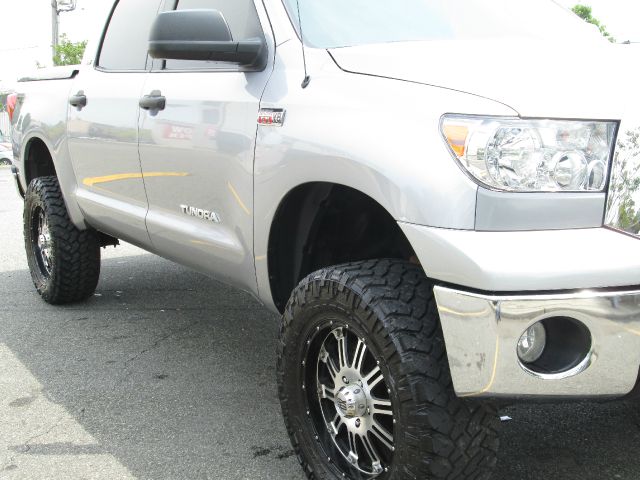 Toyota Tundra 2010 photo 39