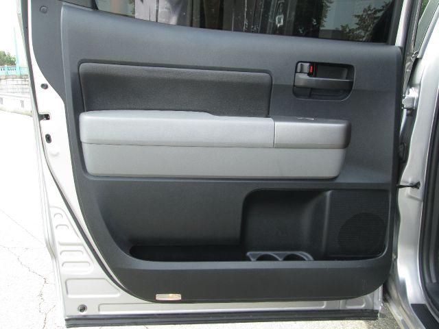 Toyota Tundra 2010 photo 46