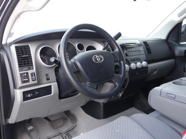 Toyota Tundra 2011 photo 17
