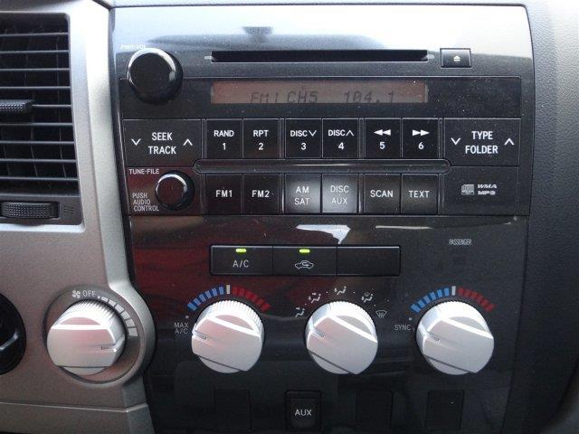 Toyota Tundra 2011 photo 9