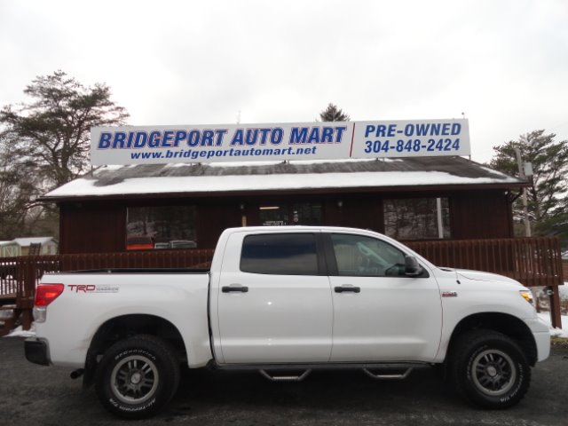 Toyota Tundra 2011 photo 2