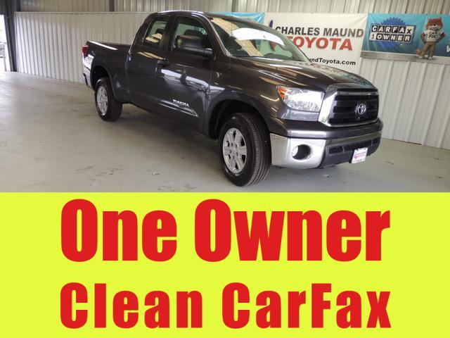 Toyota Tundra 2011 photo 2