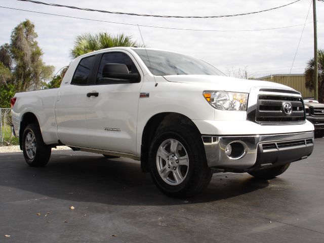 Toyota Tundra 2011 photo 4