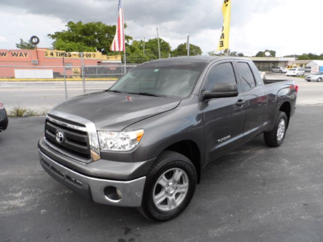 Toyota Tundra 2011 photo 3