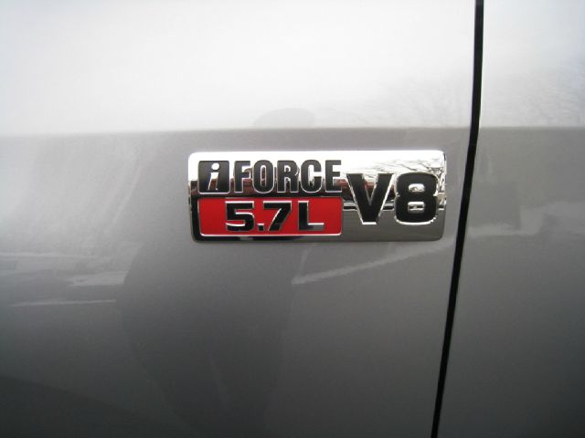 Toyota Tundra 2011 photo 1