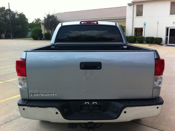 Toyota Tundra 2011 photo 3