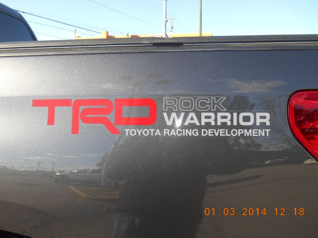 Toyota Tundra 2011 photo 2