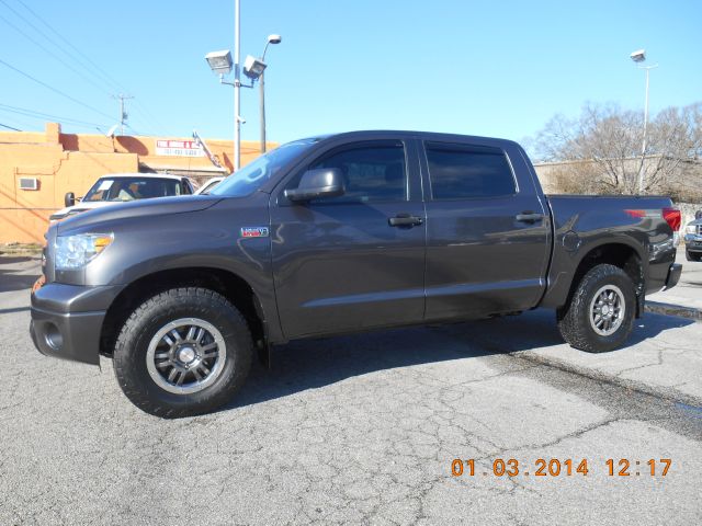 Toyota Tundra 2011 photo 4