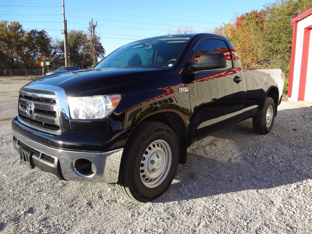 Toyota Tundra 2011 photo 2