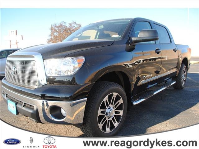 Toyota Tundra LT Crewcab Pickup