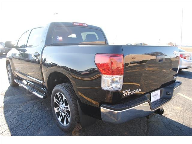 Toyota Tundra 2012 photo 2