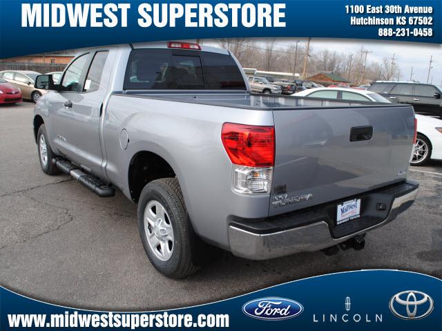 Toyota Tundra 2012 photo 2