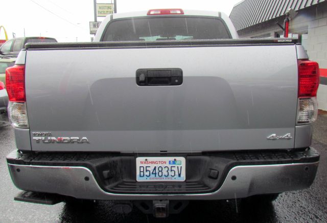 Toyota Tundra ESV6 Pickup Truck