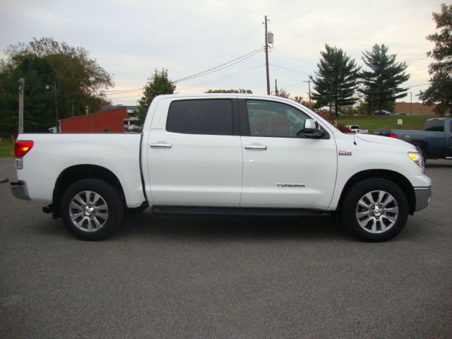 Toyota Tundra 2012 photo 1