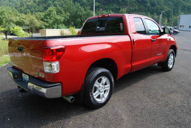 Toyota Tundra 2012 photo 1