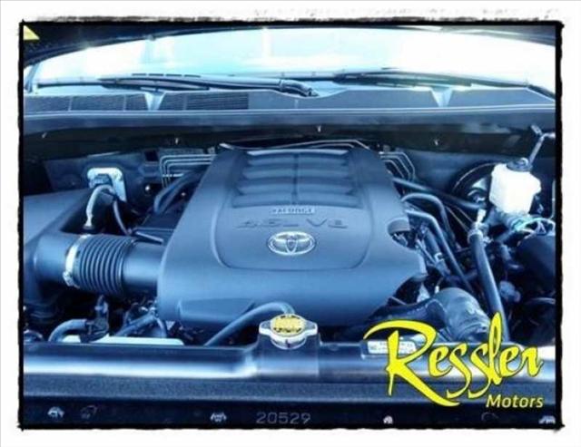 Toyota Tundra 2012 photo 2