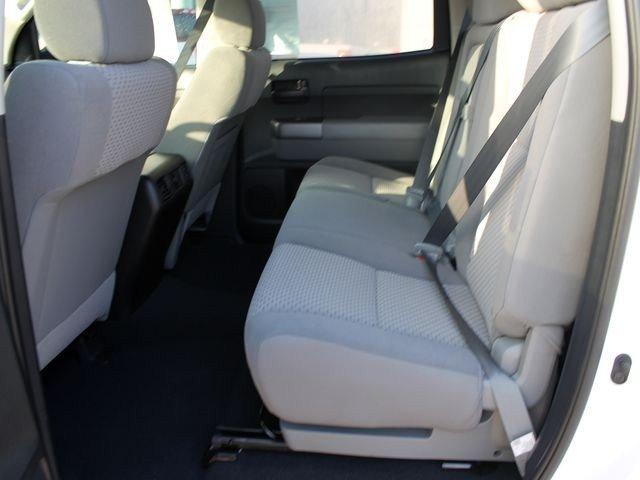 Toyota Tundra 2012 photo 2