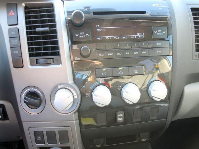 Toyota Tundra 2012 photo 3