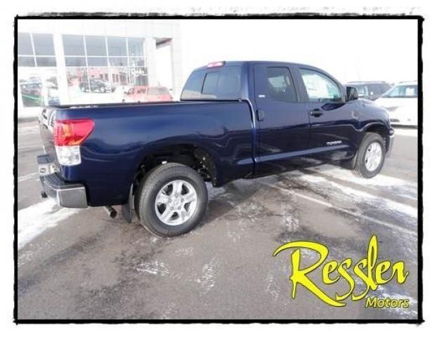 Toyota Tundra 2012 photo 2