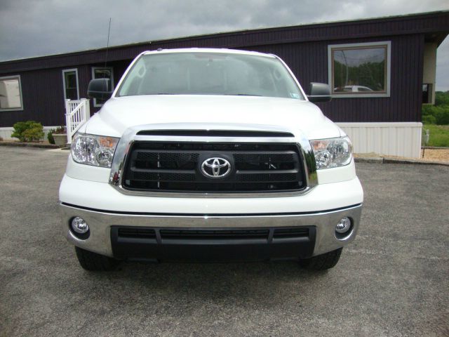 Toyota Tundra 2012 photo 16