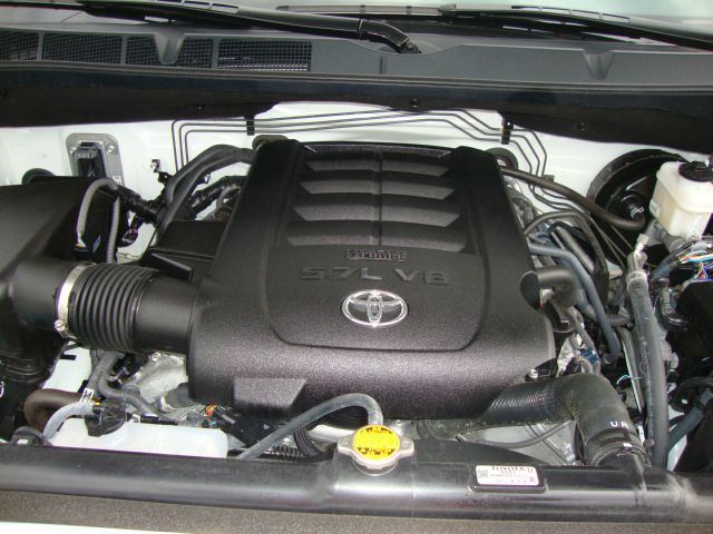 Toyota Tundra 2012 photo 18